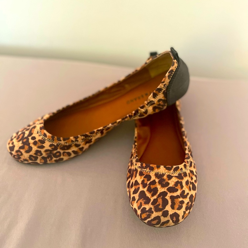 Leopard print ballet flats